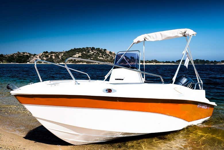L'un des bateaux à louer