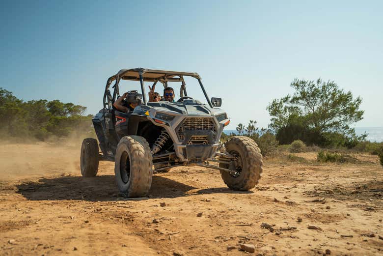 Profitez de l'excursion en buggy