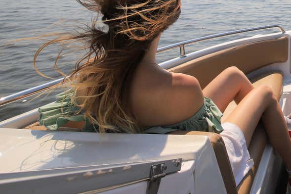 Balade en bateau à moteur aux plages et criques d'Ibiza